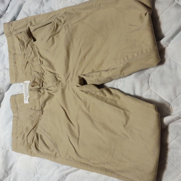 Aeropostale Pants - (B109) Aeropostale Classic Twill 6L
